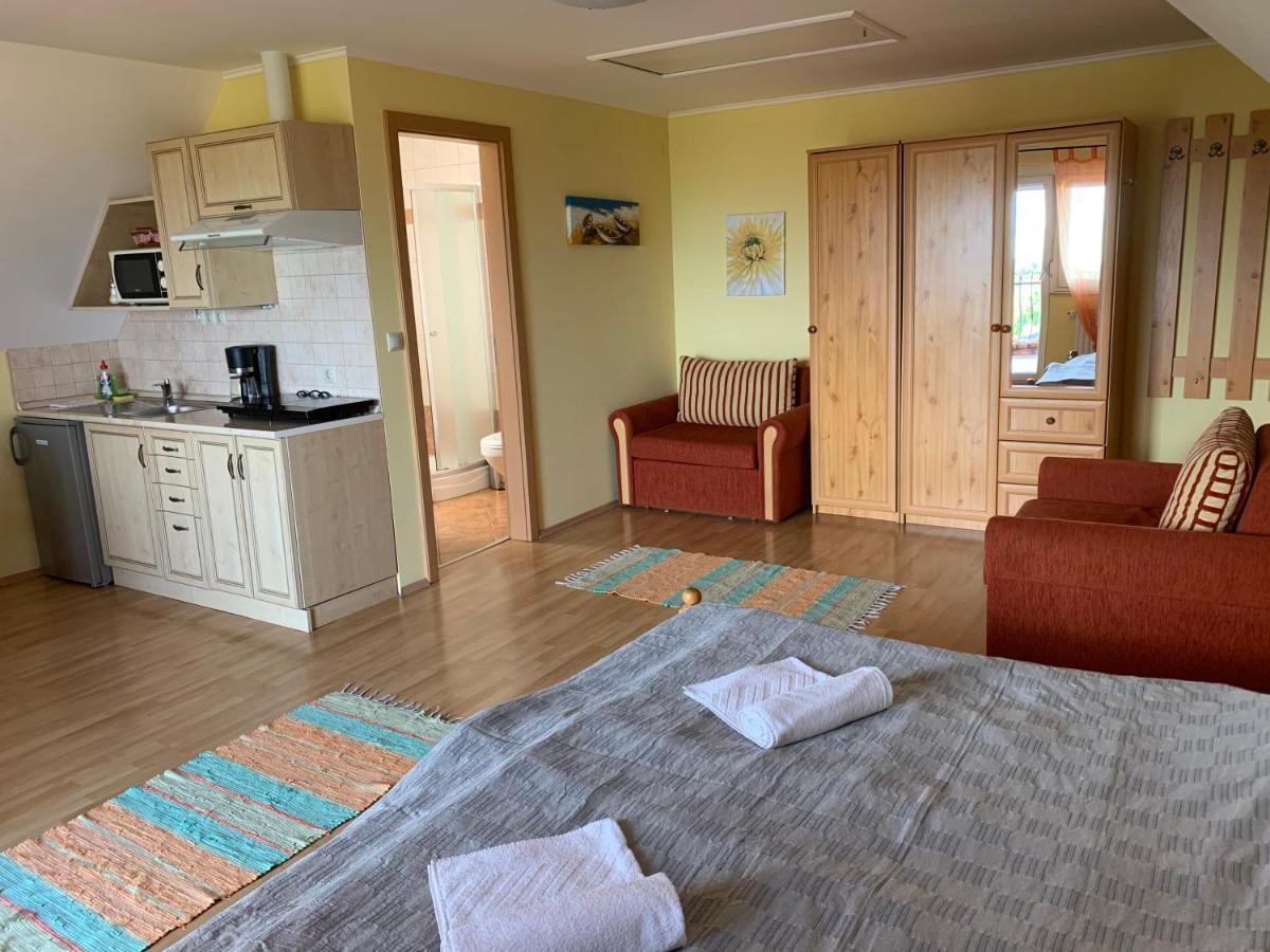 Holidaysport Haus Балатондьёрёк Экстерьер фото